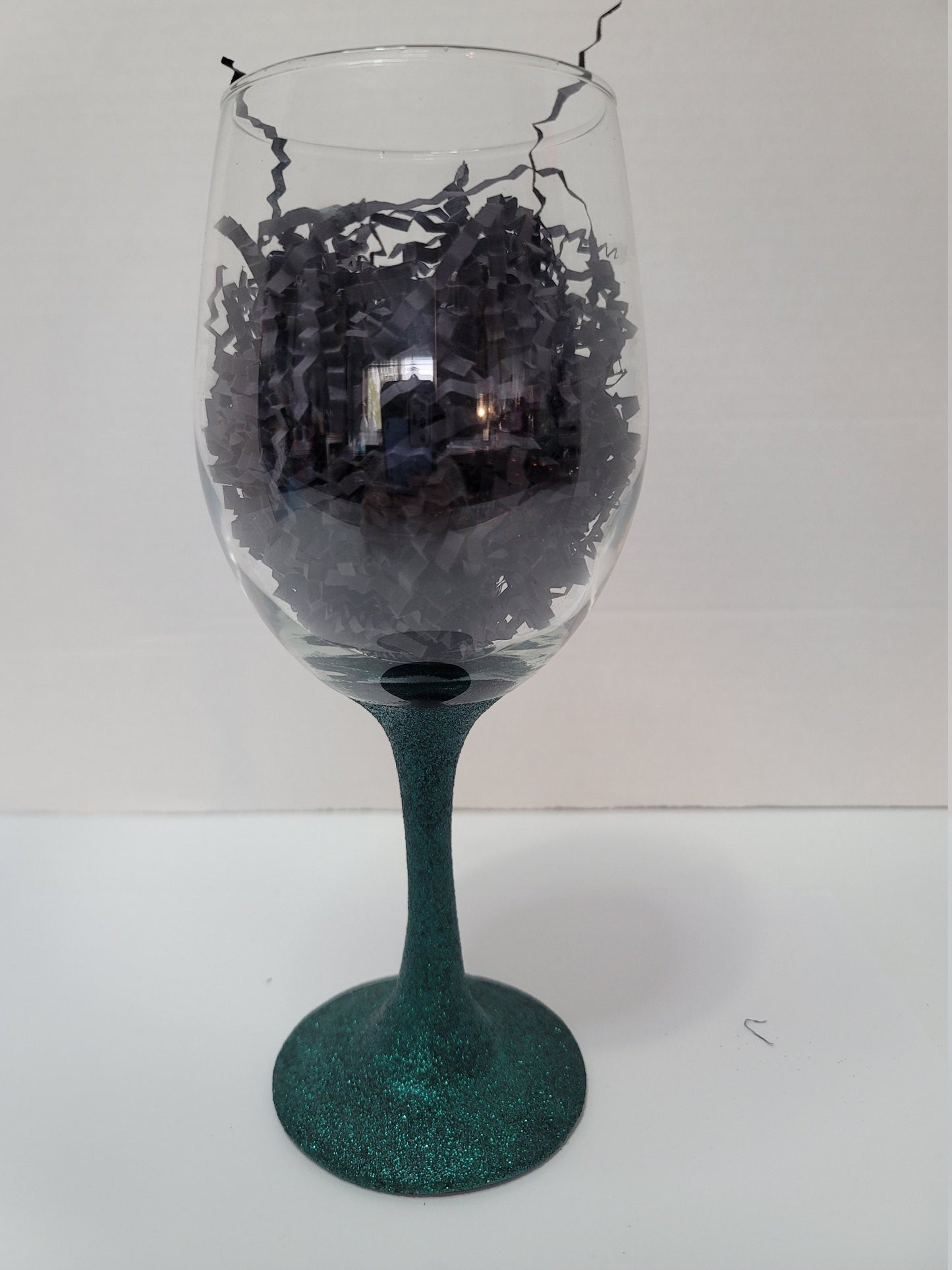 Set of 2 Dark Green Glitter Etched Wine Glasses